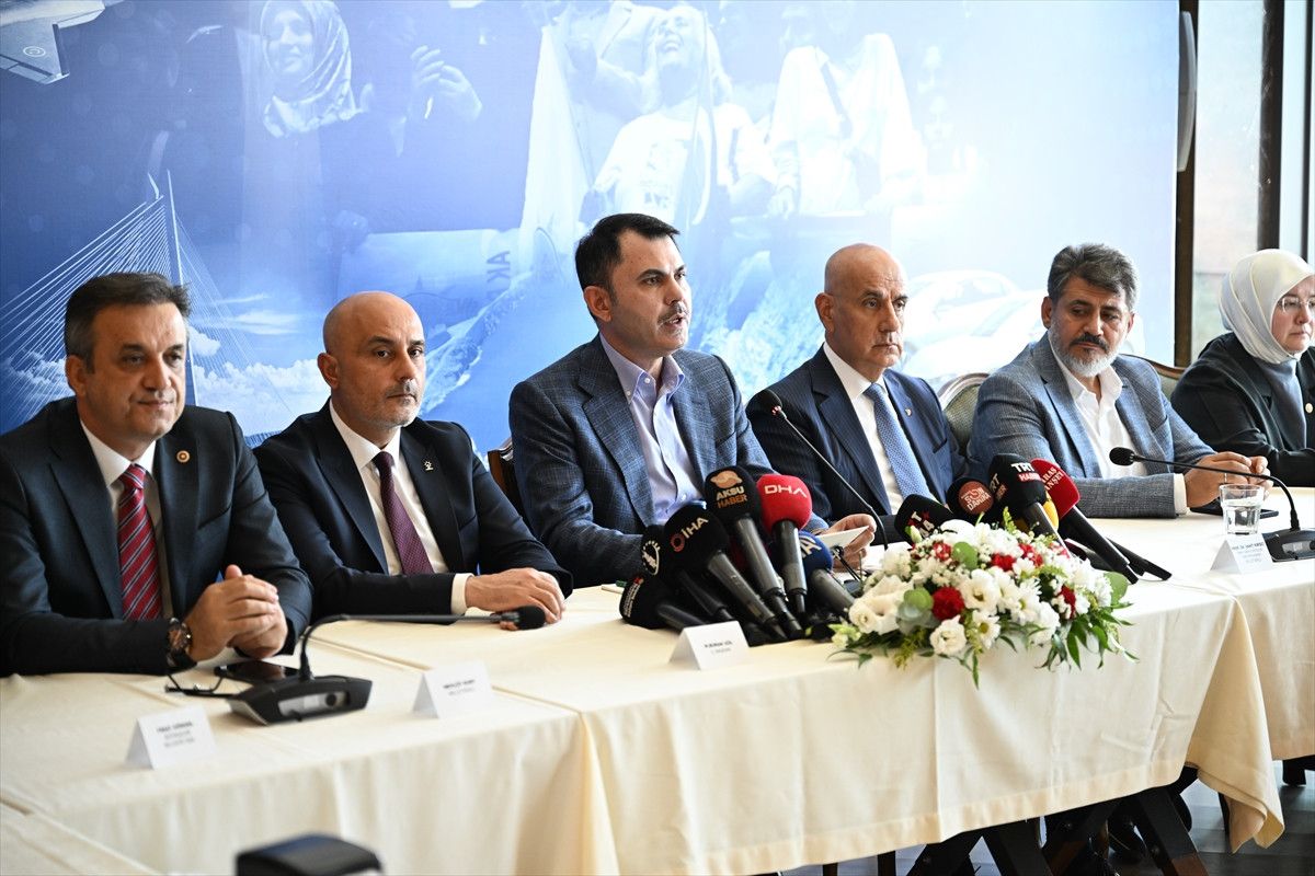 Murat Kurum: Deprem Bölgesinde 11 İlde Umudun Yeniden Yeşertilmesi ve Sosyal Konut Projeleri