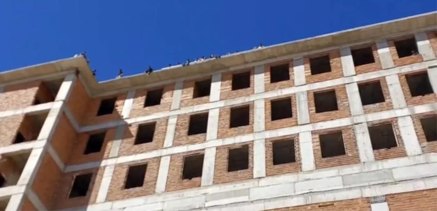 Nizip'te Maaş Alamadıkları İçin İşçilerin Toplu İntihar Girişimi