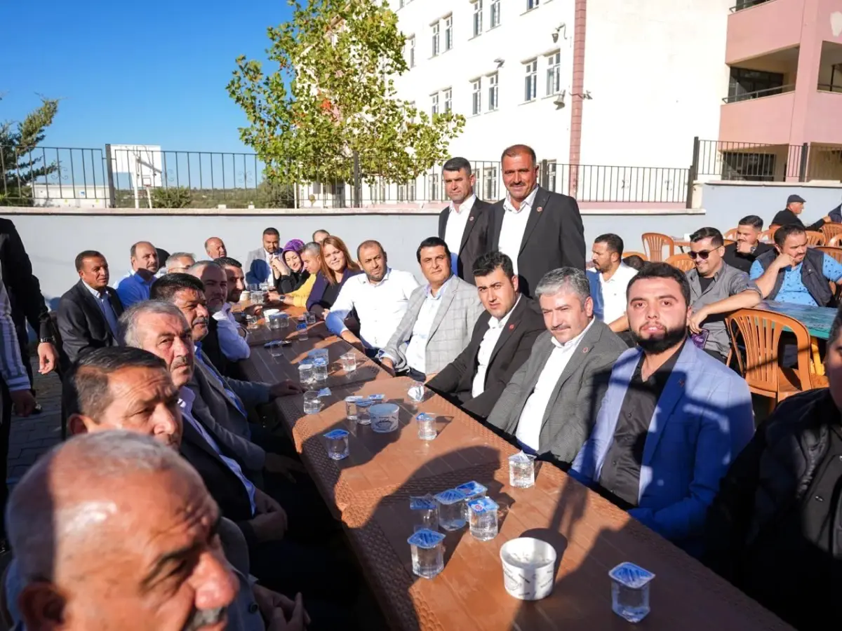 Şehitkamil Belediye Başkanı Umut Yılmaz'dan Altınova ve Acaroba Mahallelerinde Yoğun Vatandaş Ziyareti