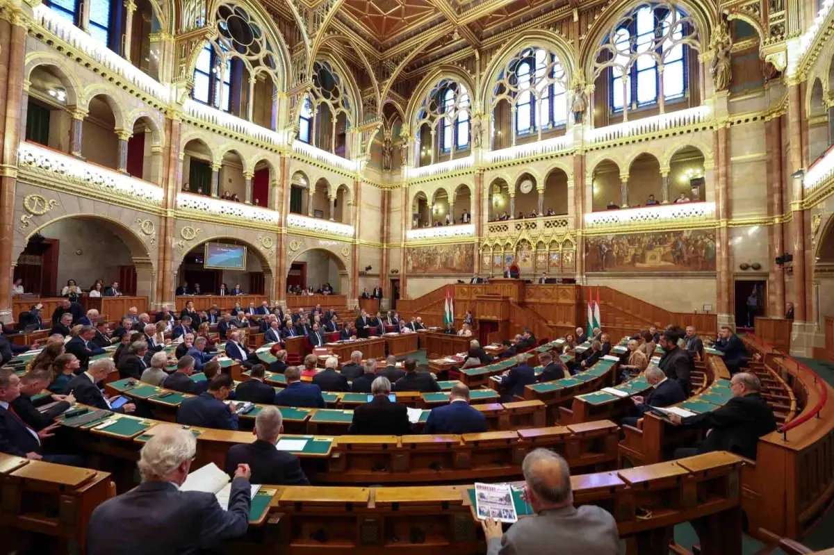 TBMM Başkanı Kurtulmuş, Macaristan Başbakanı Orban ile görüştü