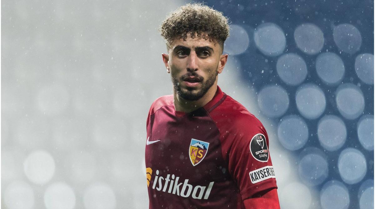 Trabzonspor'un Eski Oyuncusu Bilal Başaçıkoğlu 30 Yaşında Futbolu Bıraktı