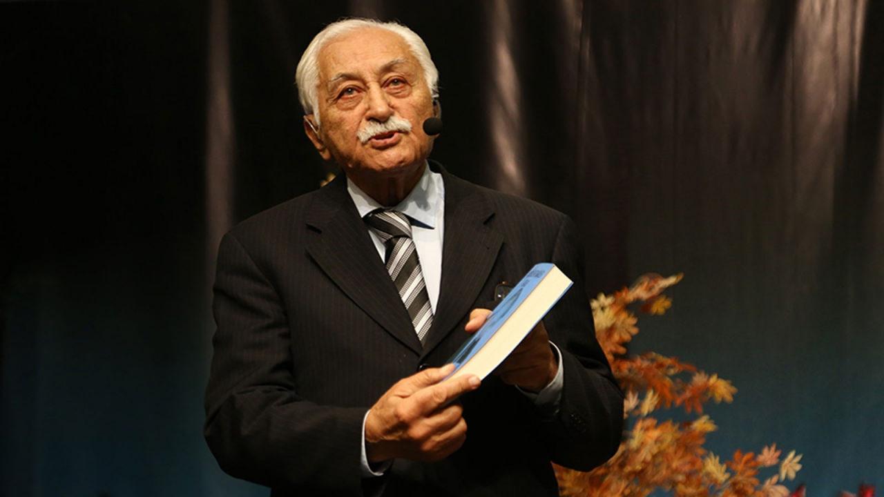 Yavuz Bülent Bakiler'in Vefatı: Türk Edebiyatının Yılmaz Müdafii Aramızdan Ayrıldı