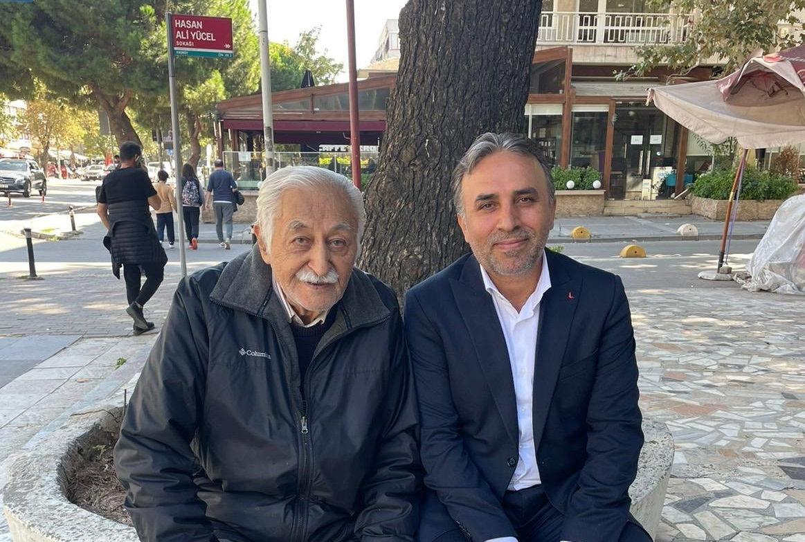 Yavuz Bülent Bakiler'in Vefatı: Türk Edebiyatının Yılmaz Müdafii Aramızdan Ayrıldı