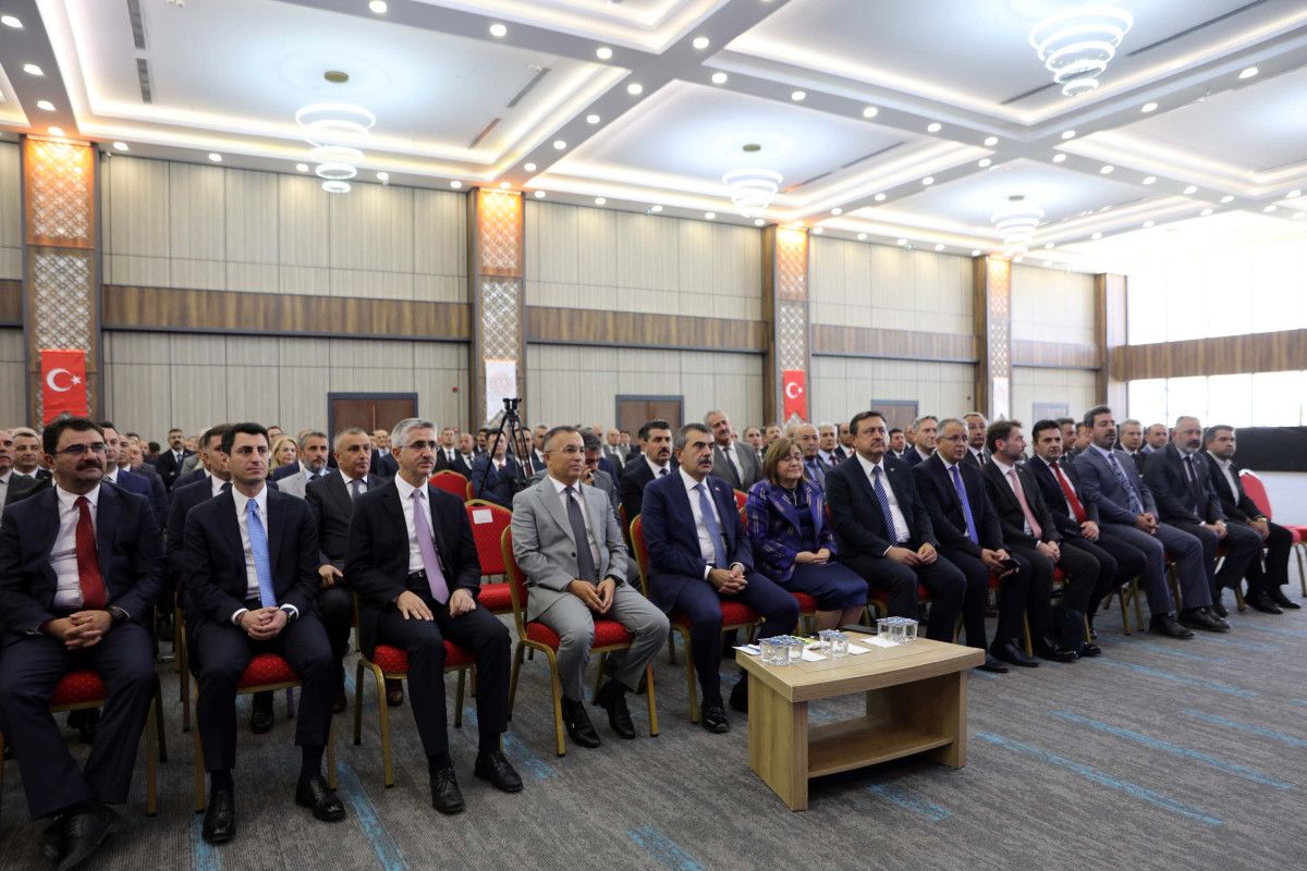 Yusuf Tekin: Eğitimde taahhüt ettiklerimizin tamamına yakınını hayata geçirdik