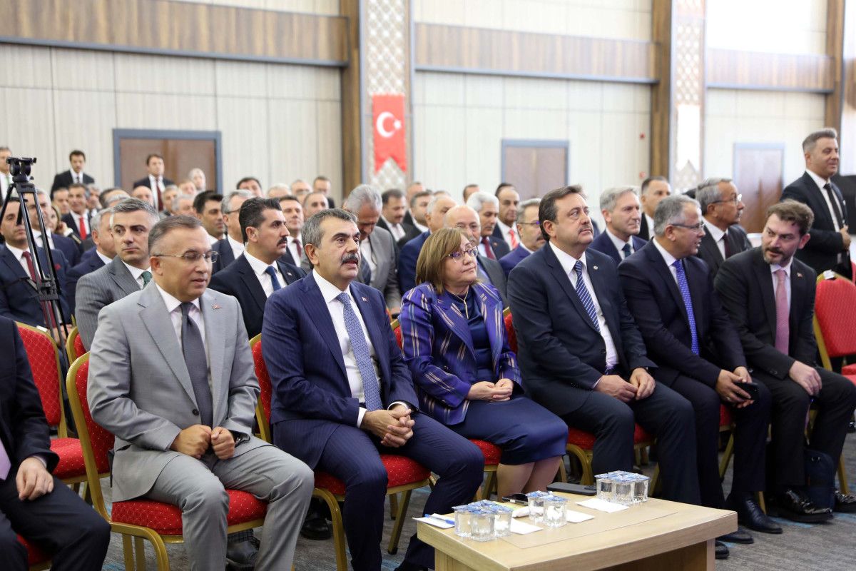 Yusuf Tekin: Eğitimde taahhüt ettiklerimizin tamamına yakınını hayata geçirdik