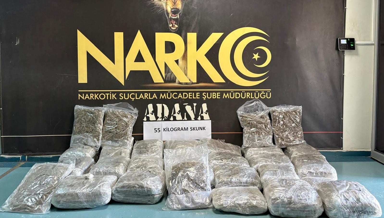 Adana Otoyolunda 55 Kilogram Skunk Uyuşturucu Operasyonu