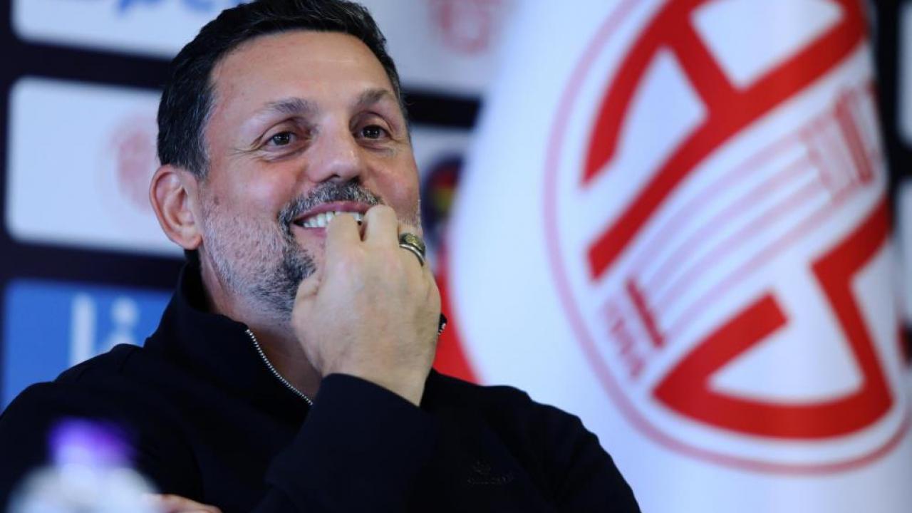 Antalyaspor'un Yeni Teknik Direktörü Erol Bulut: Başakşehir Maçında Puan Hedefimiz