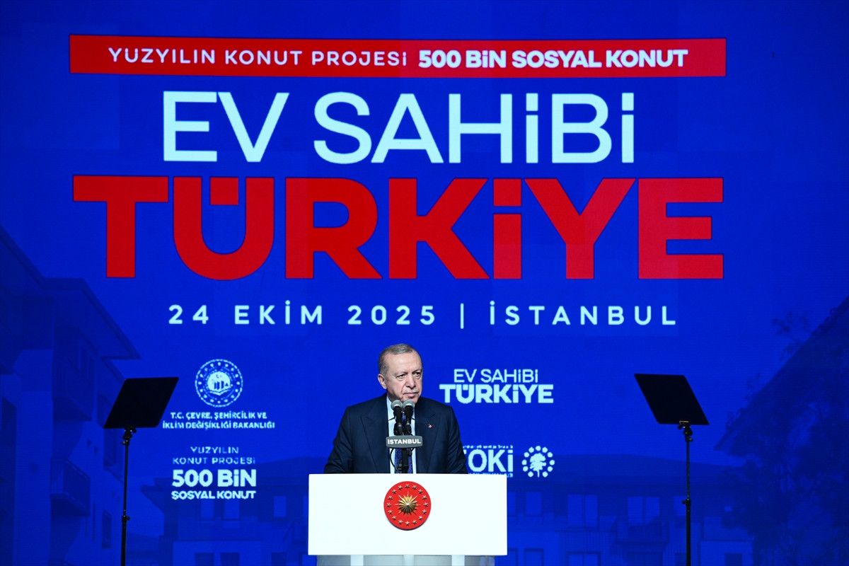 Cumhurbaşkanı Erdoğan: 500 bin konutun 100 binini İstanbul'da yapacağız