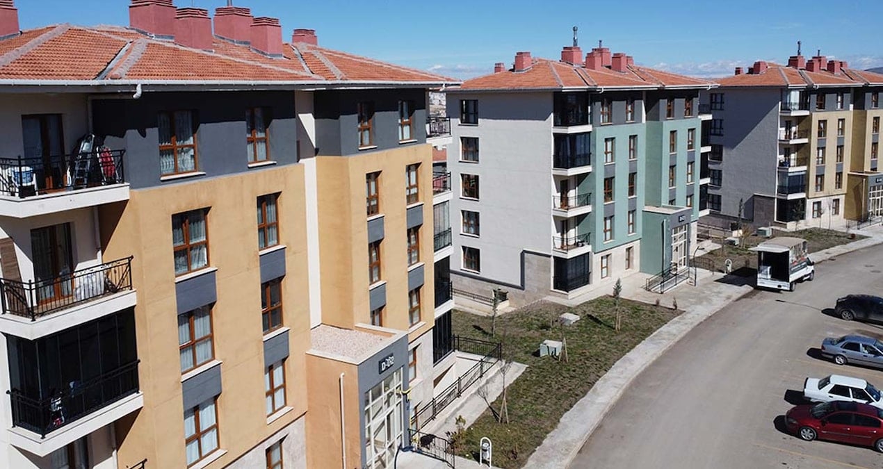 Erdoğan, 500 bin konut sözü verdi, Sivrice’de 300 ev hala ortada yok