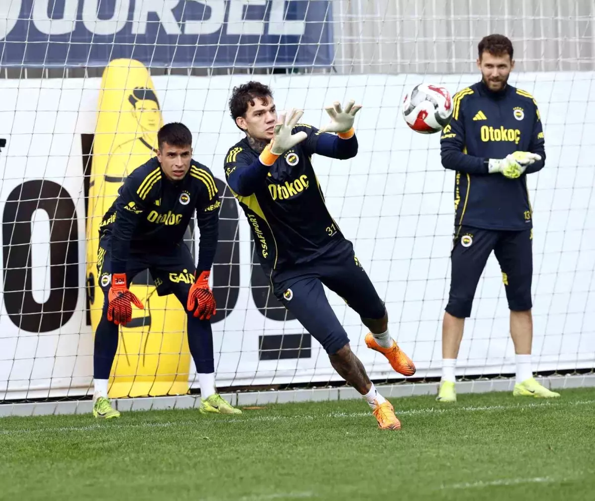 Fenerbahçe, Gaziantep FK Maçı Öncesi Antrenmanlarını Tamamladı