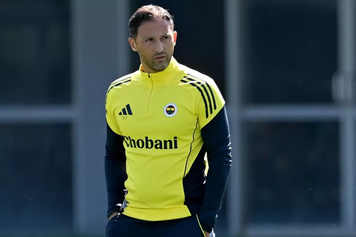Fenerbahçe Teknik Direktörü Domenico Tedesco'nun Samandıra'daki Yoğun Çalışma Süreci