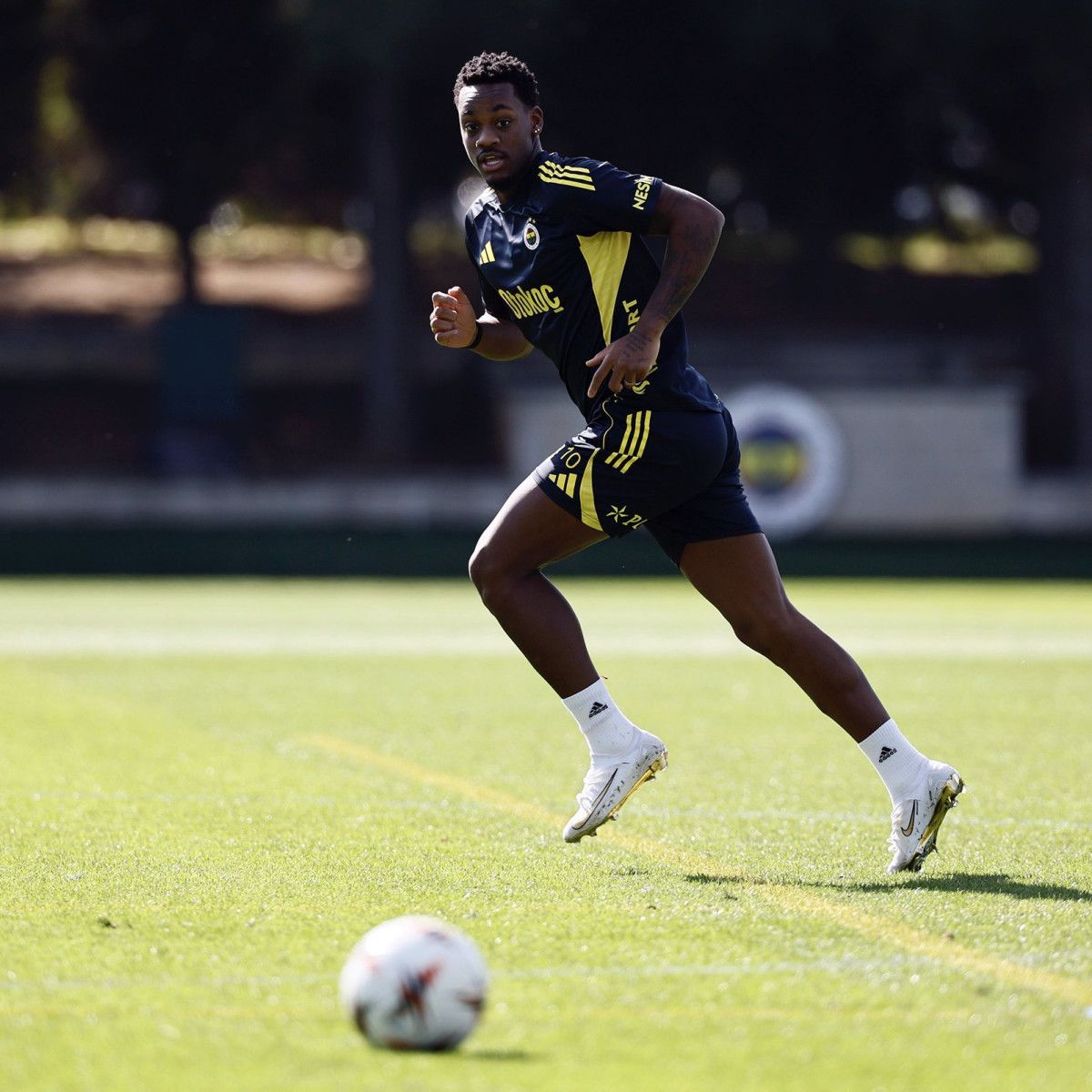 Fenerbahçe'de Jhon Duran ve Takımın Sakatlık Sonrası Güçlenme Planı