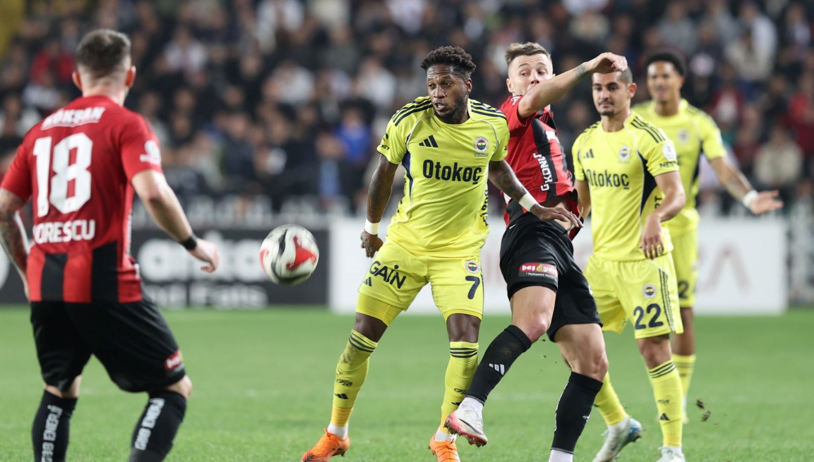 Sezonun ateşi bu maçta yatıyor | Spor yazarlarından Fenerbahçe yorumu