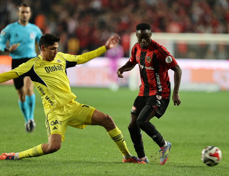 Sezonun ateşi bu maçta yatıyor | Spor yazarlarından Fenerbahçe yorumu
