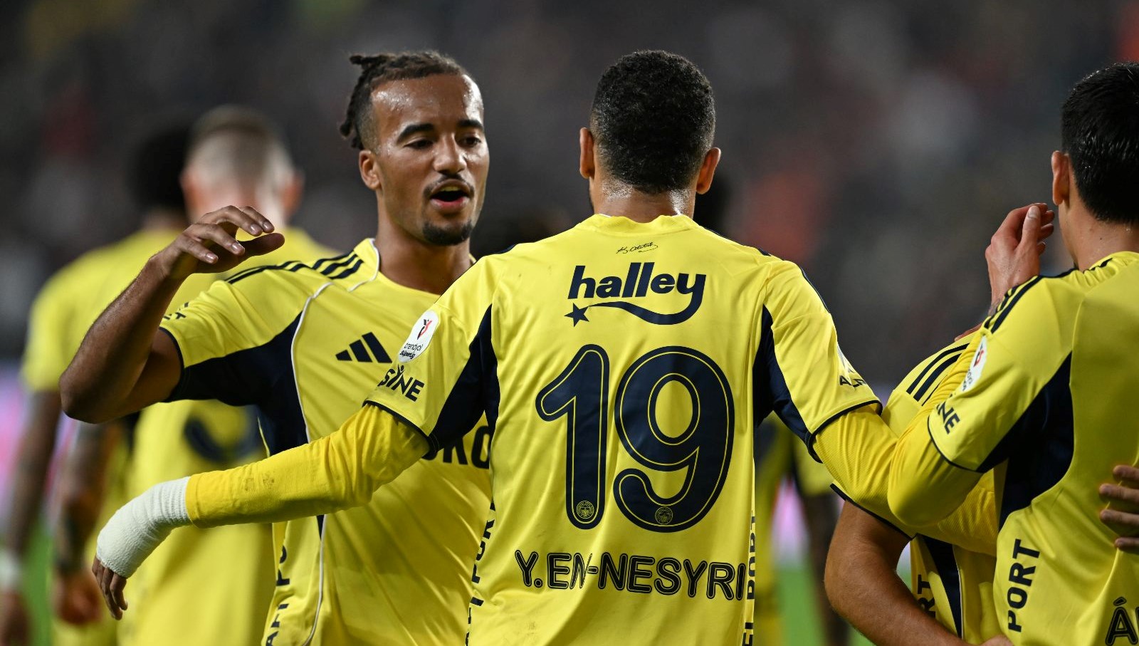 Fenerbahçe'nin Gaziantep FK Karşısındaki 10 Maçlık Galibiyet Serisi