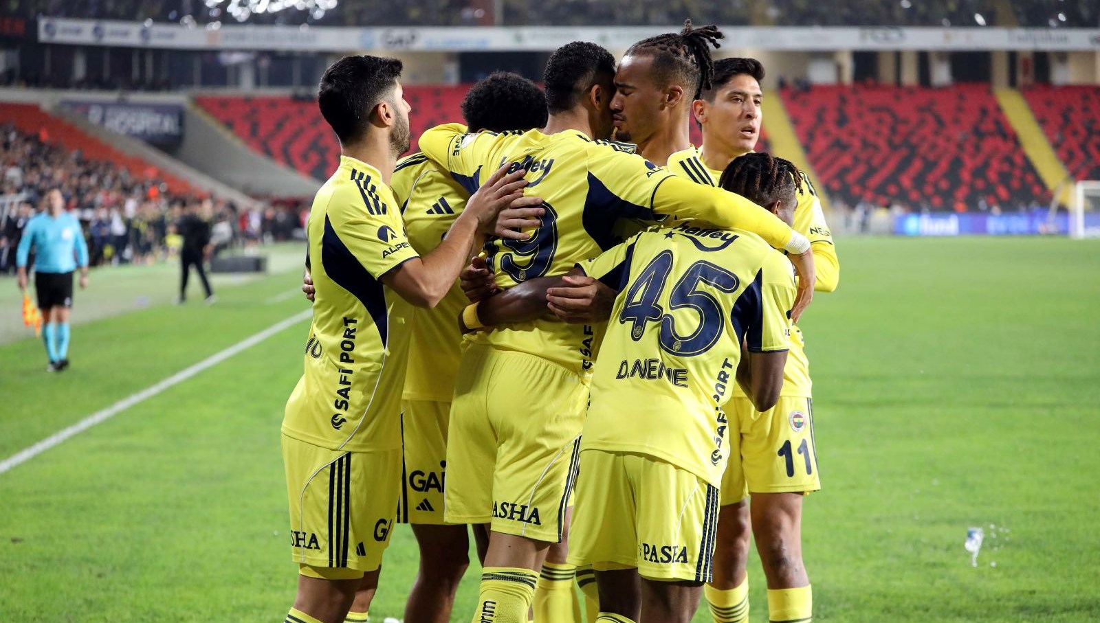 Fenerbahçe'de taraftarın yeni sevgilisi: Ülkesinde herkes onu konuşuyor!