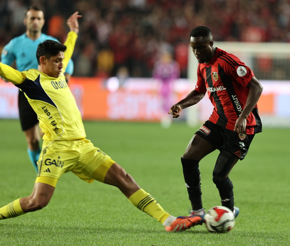 Fenerbahçe'de taraftarın yeni sevgilisi: Ülkesinde herkes onu konuşuyor!