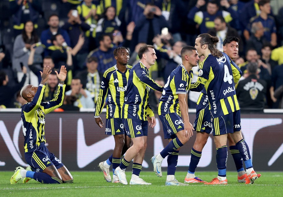 Gaziantep FK - Fenerbahçe Süper Lig Maçı Canlı Anlatımı