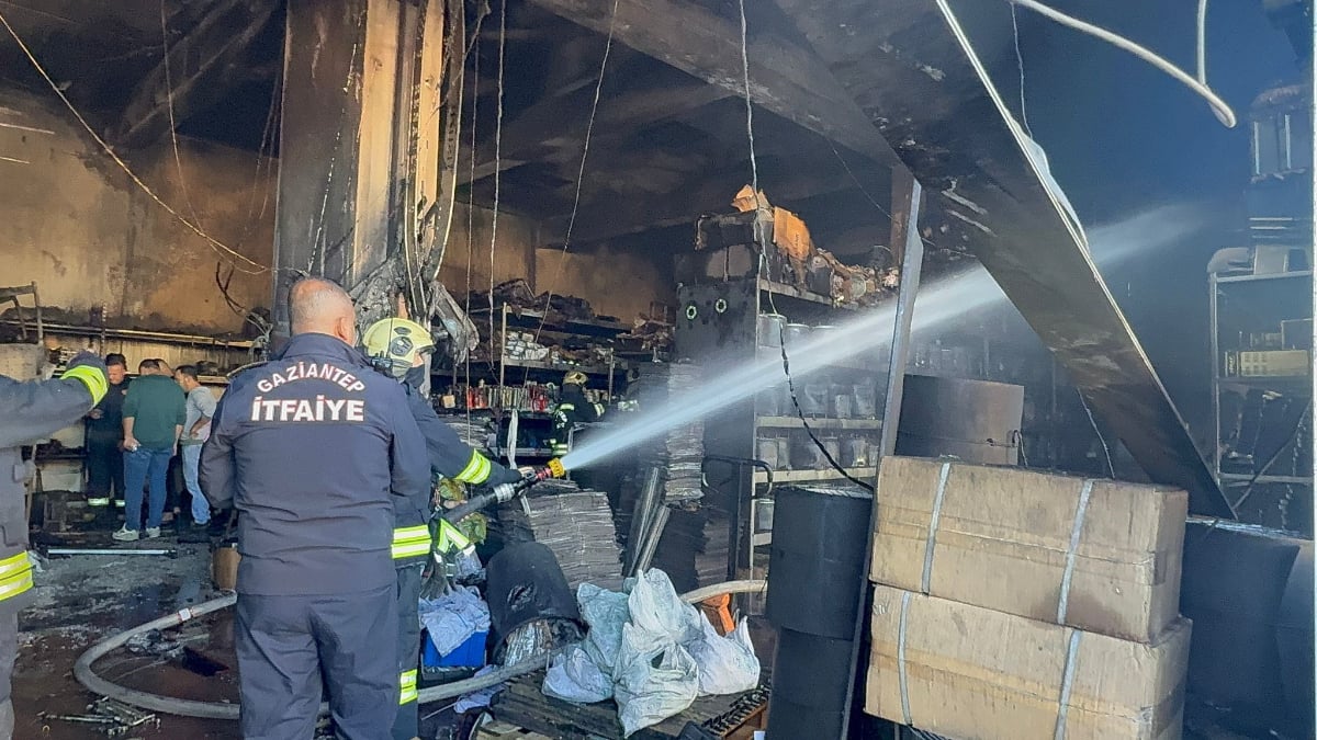 Gaziantep Sanayi Sitesinde Büyük Yangın Kontrol Altında