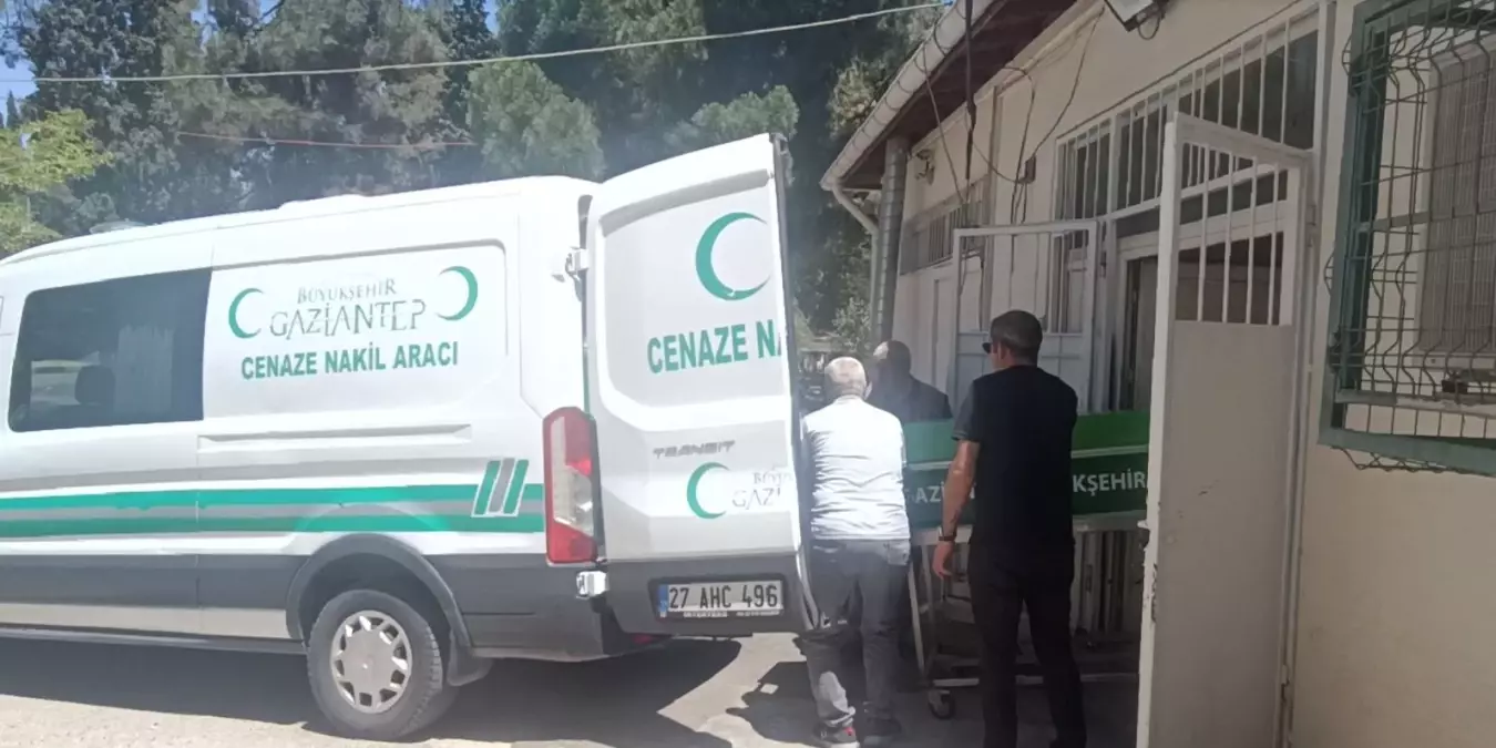 Gaziantep'te 13 Yaşındaki Çocuğun Bıçaklı Saldırıda Hayatını Kaybettiği Üzücü Olay