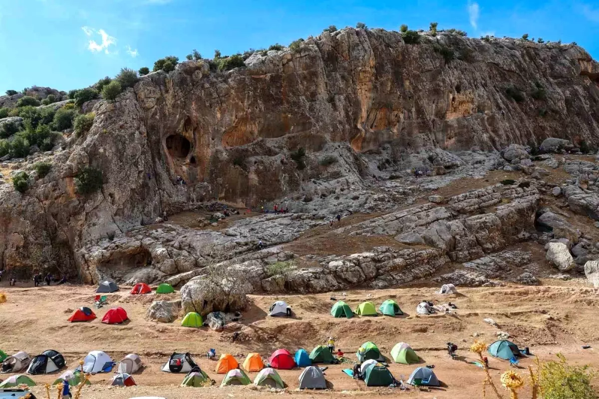Gaziantep'te Büyük Bir Heyecanla Gerçekleşen 5. Köklüce Kanyonu Tırmanış Şenliği