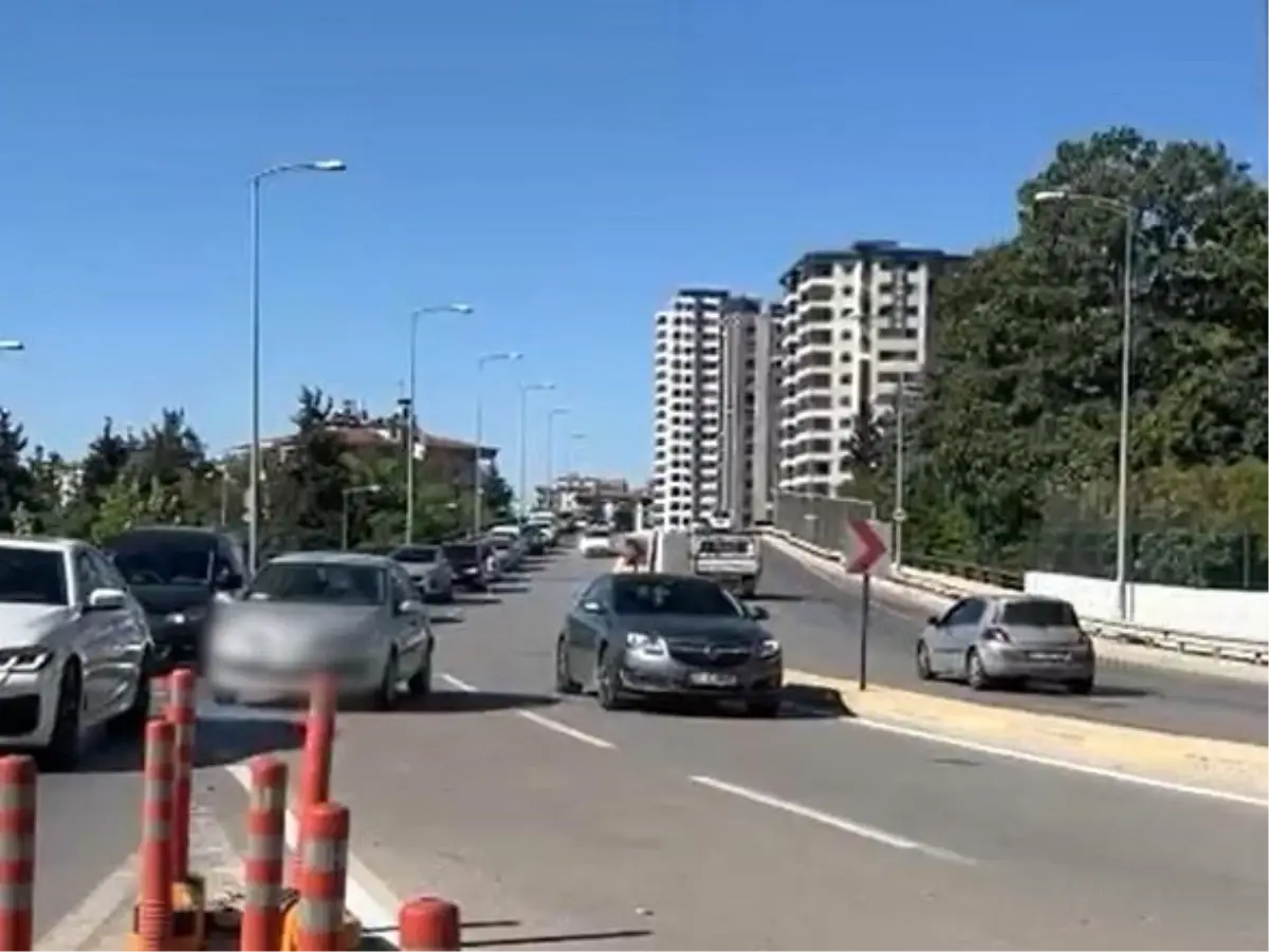 Gaziantep'te Hatalı Şerit Değiştirenlere Ceza