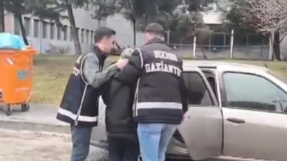 Gaziantep'te usulsüz şekilde üretilen 2 bin 334 adet tıbbi ilaç ele geçirildi