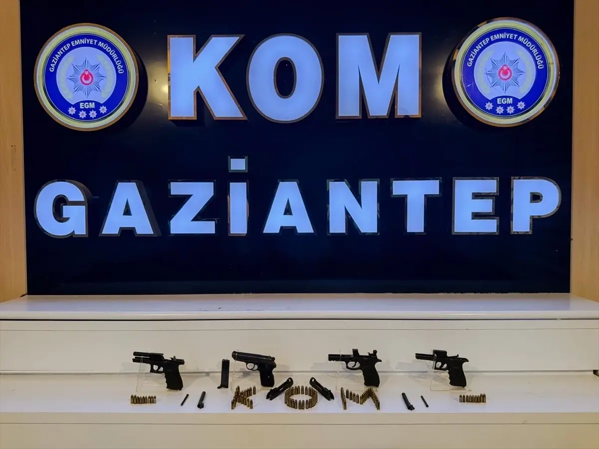 Gaziantep'te Silah Kaçakçılığına Yönelik Operasyonda 2 Şüpheli Gözaltında