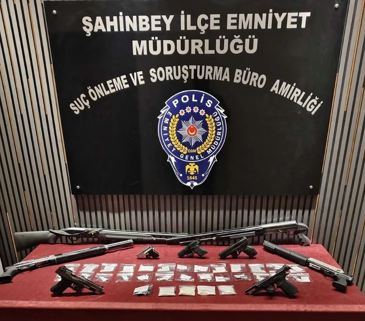 Gaziantep'te Uyuşturucu Satıcılarına Yönelik Operasyonda 4 Gözaltı