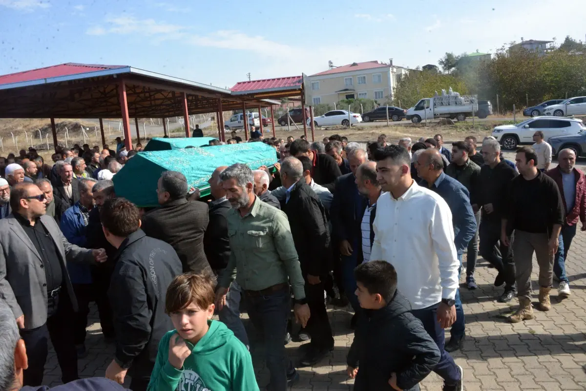 Kahramanmaraş'ta Boşandığı Kadını ve Kayınvalidesini Öldüren Katil Toprağa Verildi