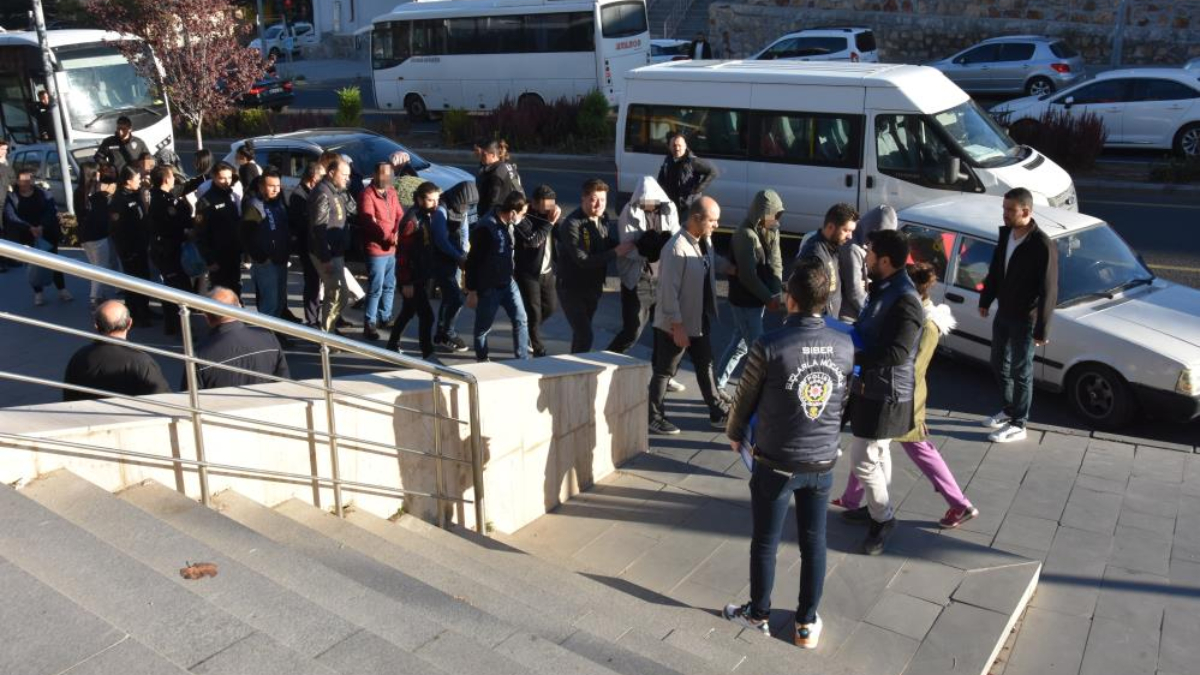 Nevşehir Üniversite Öğrencisi Liderliğinde Kripto Dolandırıcılık Çetesi Çökertildi