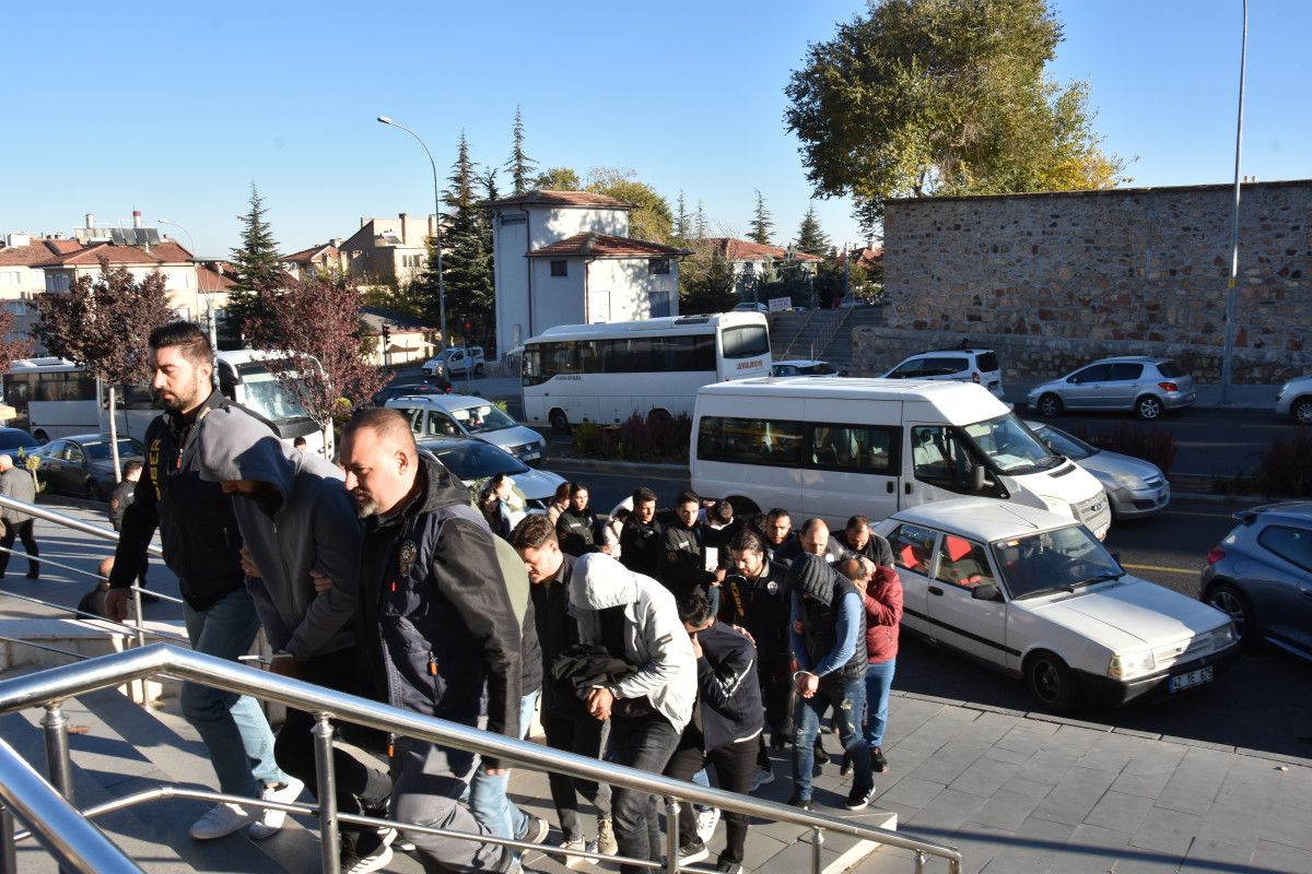 Nevşehir Üniversite Öğrencisi Liderliğinde Kripto Dolandırıcılık Çetesi Çökertildi