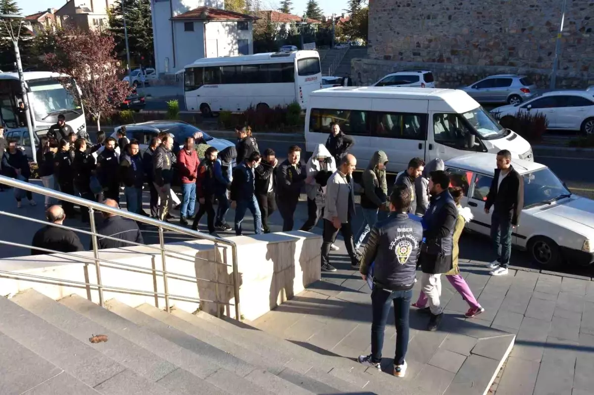 Nevşehir'de Sahte Kripto Yatırım Sitesiyle 100 Milyon Lira Dolandırıcılık Operasyonu