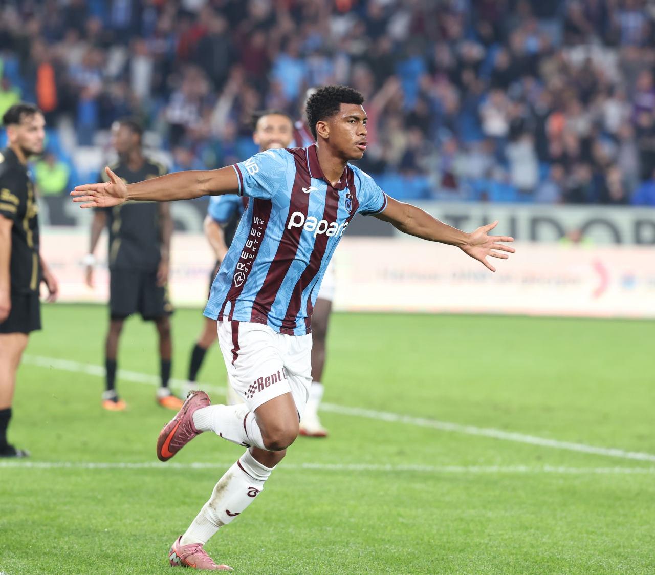9 haftada 11 gollük katkı! Trabzonspor'u iki yıldız taşıyor