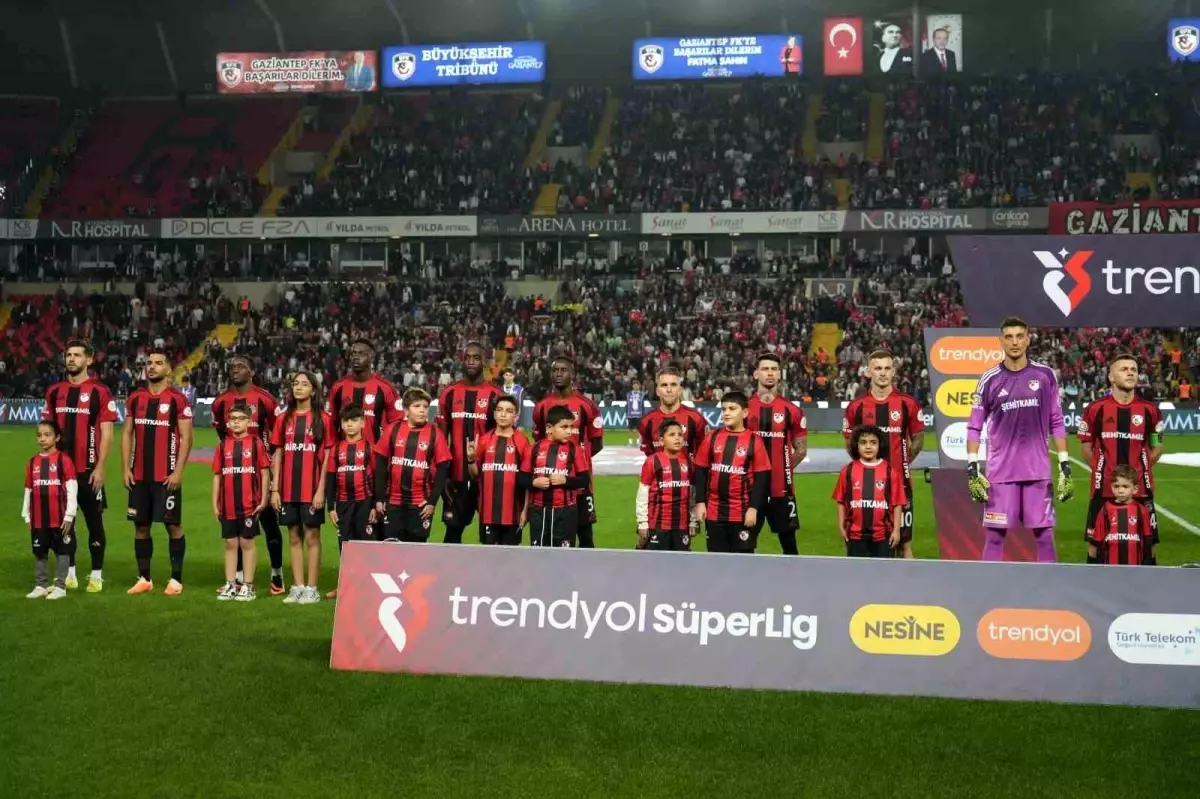 Trendyol Süper Lig 10. Hafta: Gaziantep FK ile Fenerbahçe Karşılaşıyor