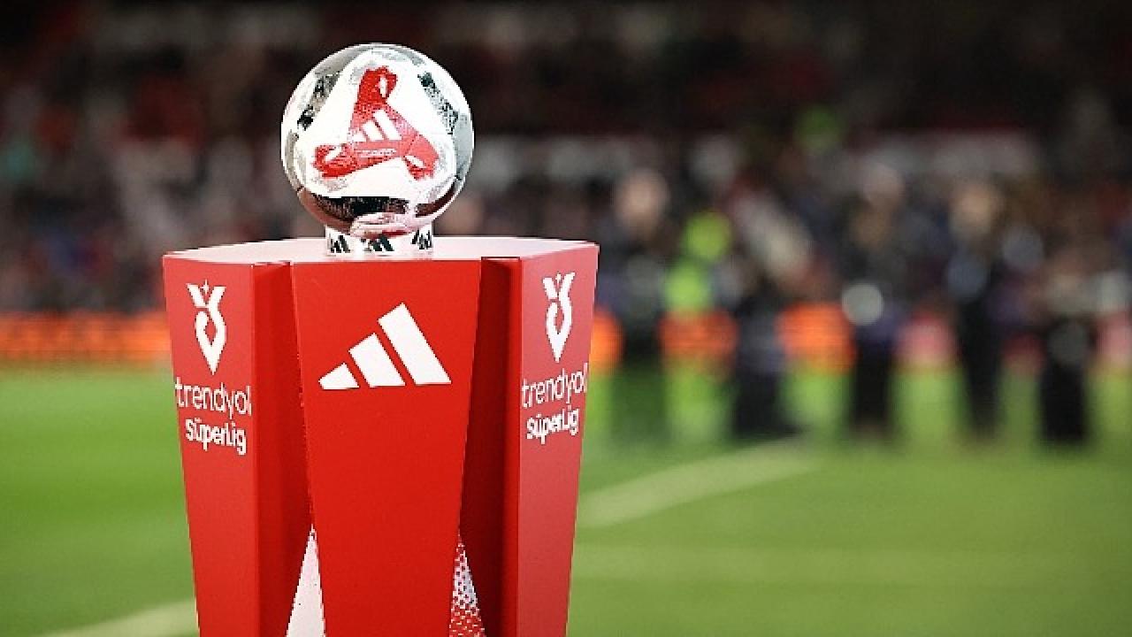 Trendyol Süper Lig 11. Hafta Programı ve Beşiktaş-Fenerbahçe Derbisi