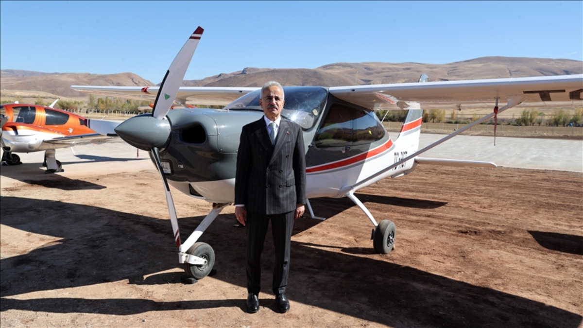 Ulaştırma ve Altyapı Bakanı Abdulkadir Uraloğlu: Divriği'de Türkiye'nin 14. Hava Kampüsü Açıldı ve Havacılıkta Yeni Dönem Başlatıldı