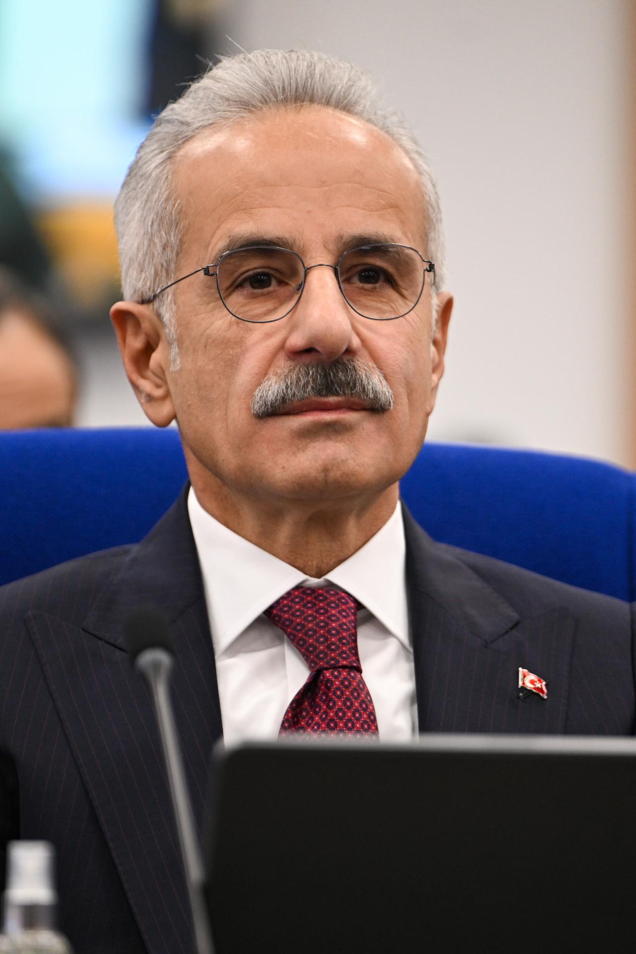 2025'te Ulaştırma ve Altyapı Yatırımlarında 44 Proje Tamamlandı: Bakan Abdulkadir Uraloğlu TBMM'de Konuştu