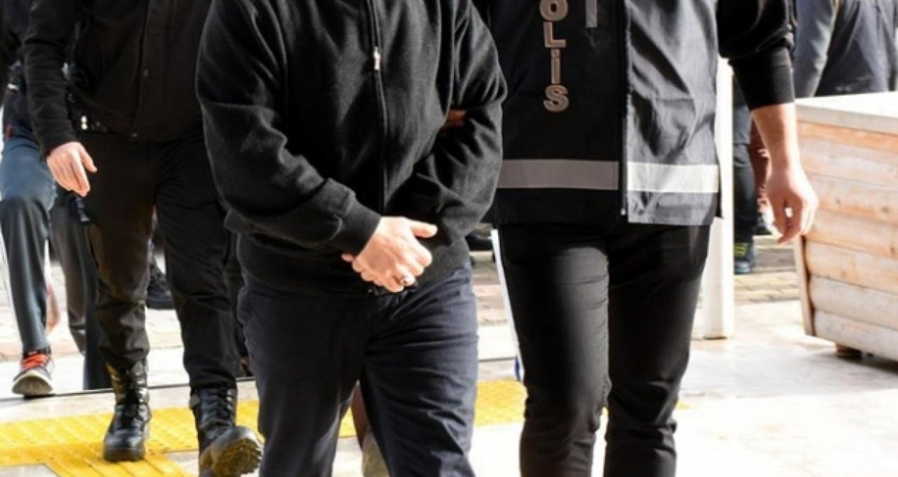 27 ilde eş zamanlı FETÖ operasyonu: 71 gözaltı