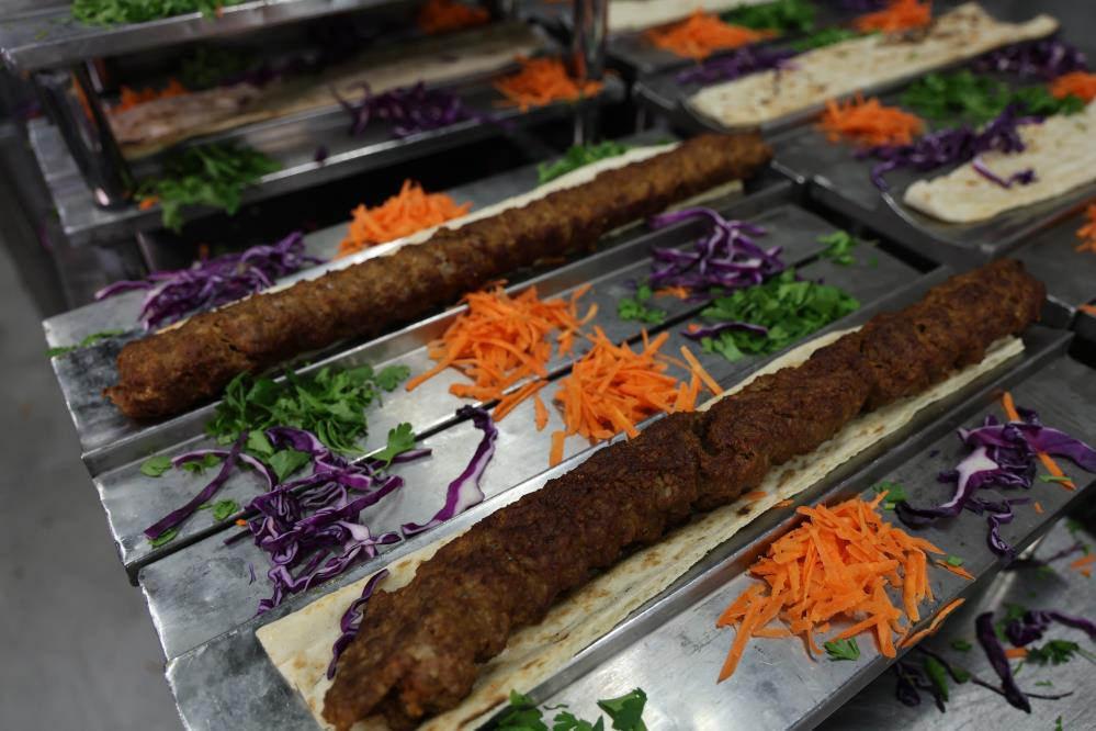 Adana Kebabı Listenin Zirvesinde Olmalıydı: Yerel Tepkiler ve Lobi Mücadelesi