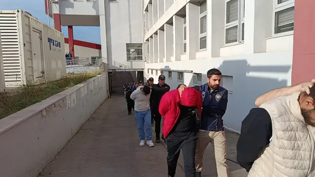 Adana'da Büyük Dolandırıcılık Şebekesi Operasyonu ve Çökertilmesi