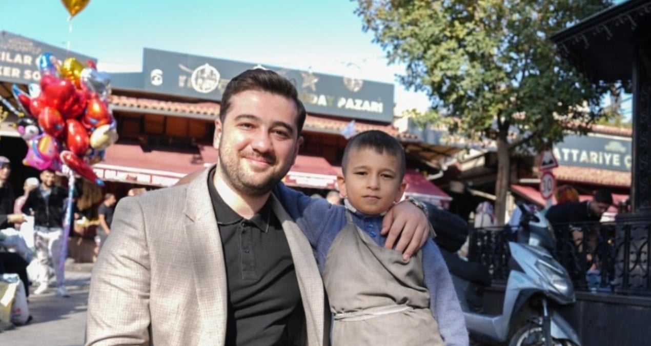 AKP'li Vekilin Çocuk İşçi Paylaşımı Tepki Çekti