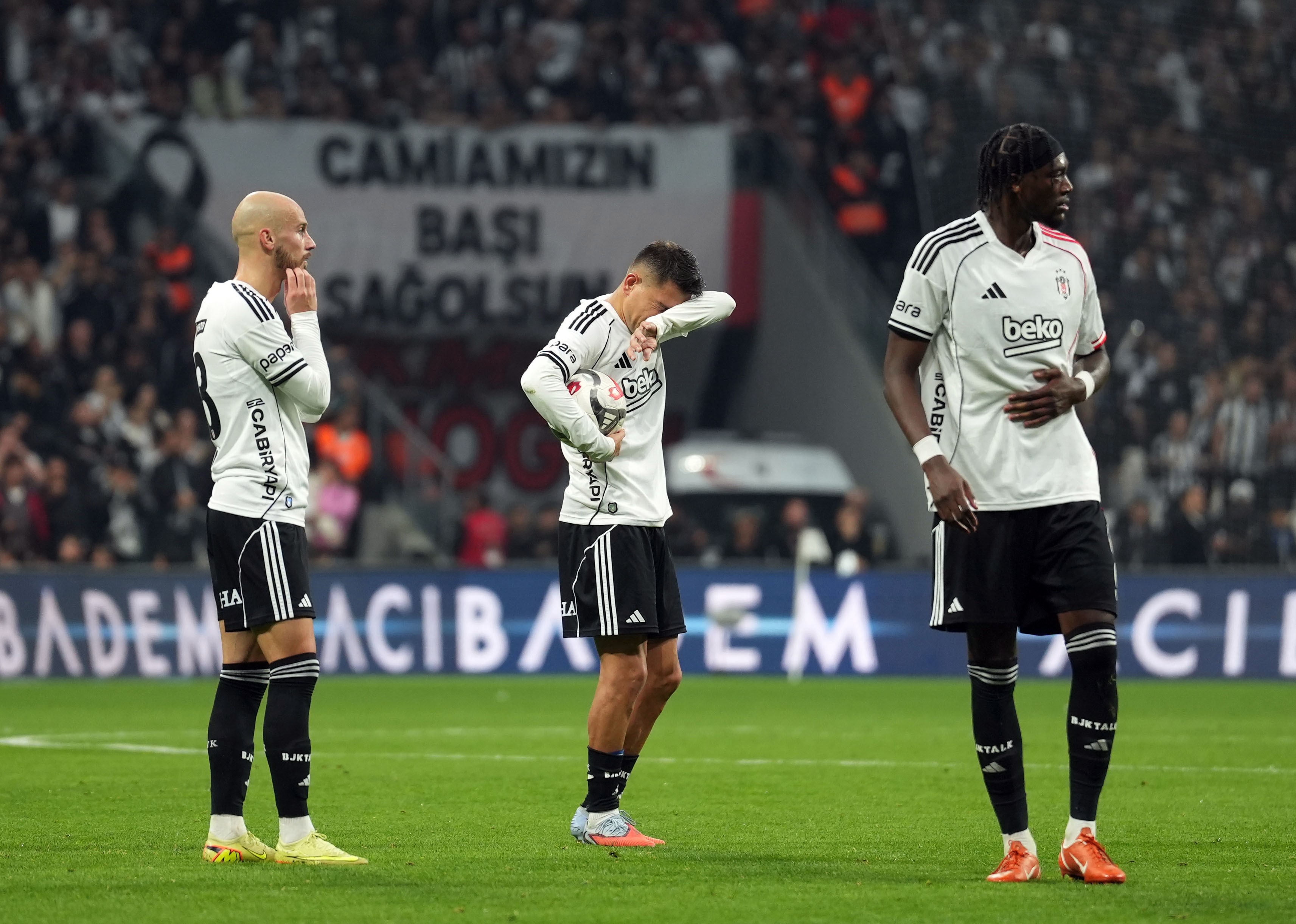 Beşiktaş, Karagümrük Deplasmanında Çıkış Peşinde