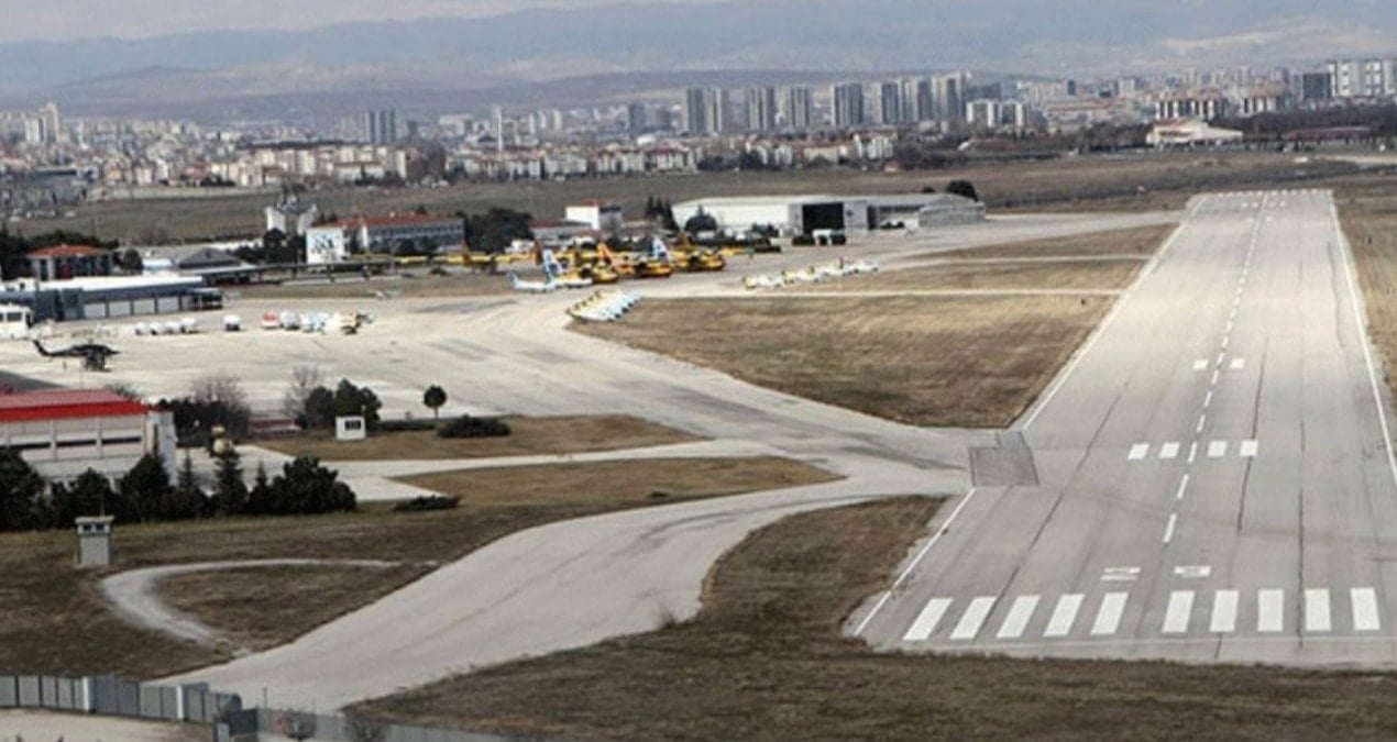 Cumhurbaşkanı Erdoğan’dan Trump’ın Uçağı İçin Ankara’daki Etimesgut Havalimanı Pisti Yenileme Projesi