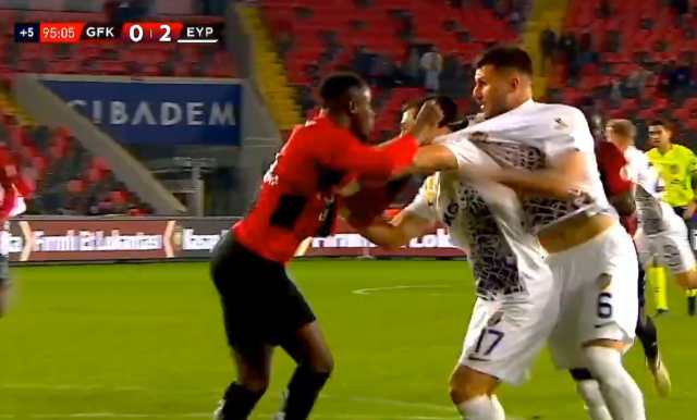 Eyüpspor-Gaziantep FK Maçında Kavgadan Doğan Sürpriz Gol Anı