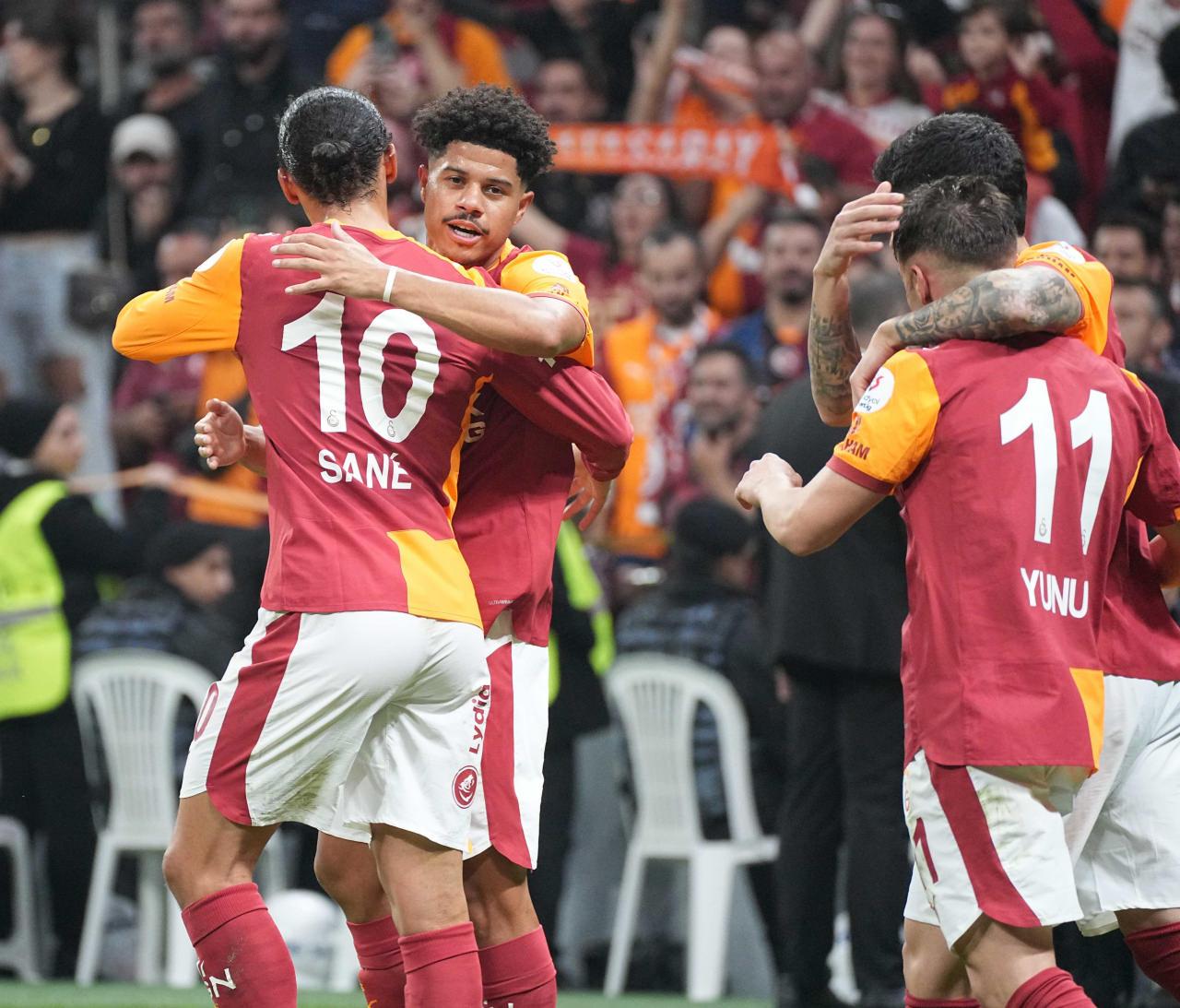 6 gol attılar! Galatasaray, Kocaeli'de iki ismin ayağına bakacak