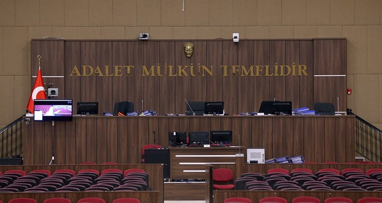 Depremde yıkılan binanın AKP'li müteahhidi için ceza istemi