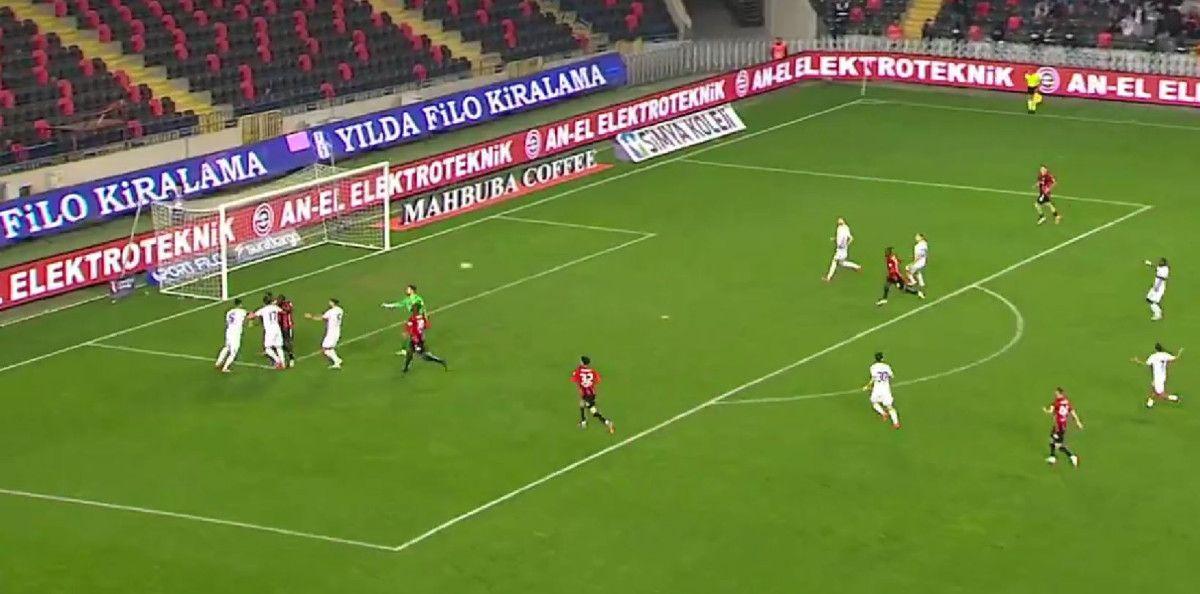 Gaziantep FK, Eyüpspor’a sahasında 2-1 mağlup oldu: Boateng'in kavga esnasında attığı gol maça damga vurdu