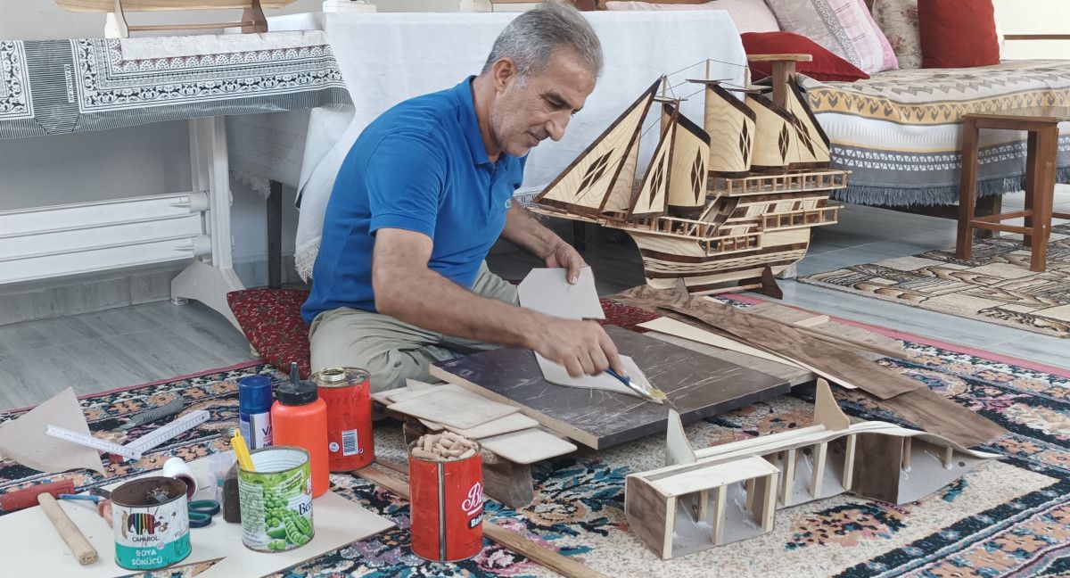 Gaziantep'te Atölye Kurarak Maket Gemi Yapımına Yeniden Başlayan Hakkı Ünal