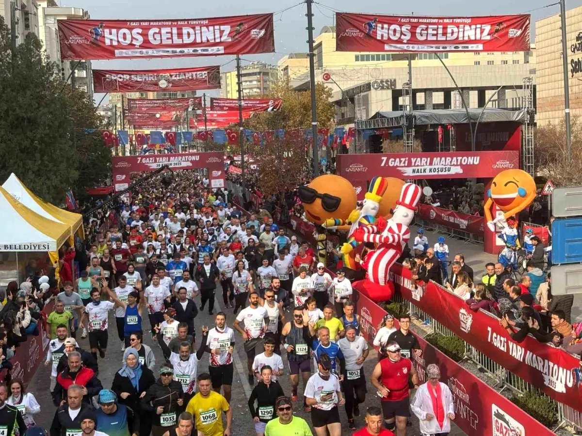 Gaziantep'te Coşkuyla Başlayan 7. Gazi Yarı Maratonu ve Halk Koşusu
